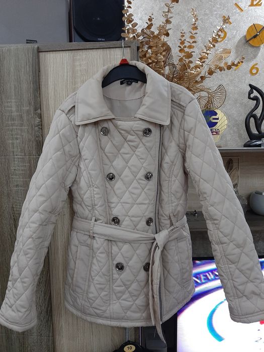 Куртка  женская, размер М-L.