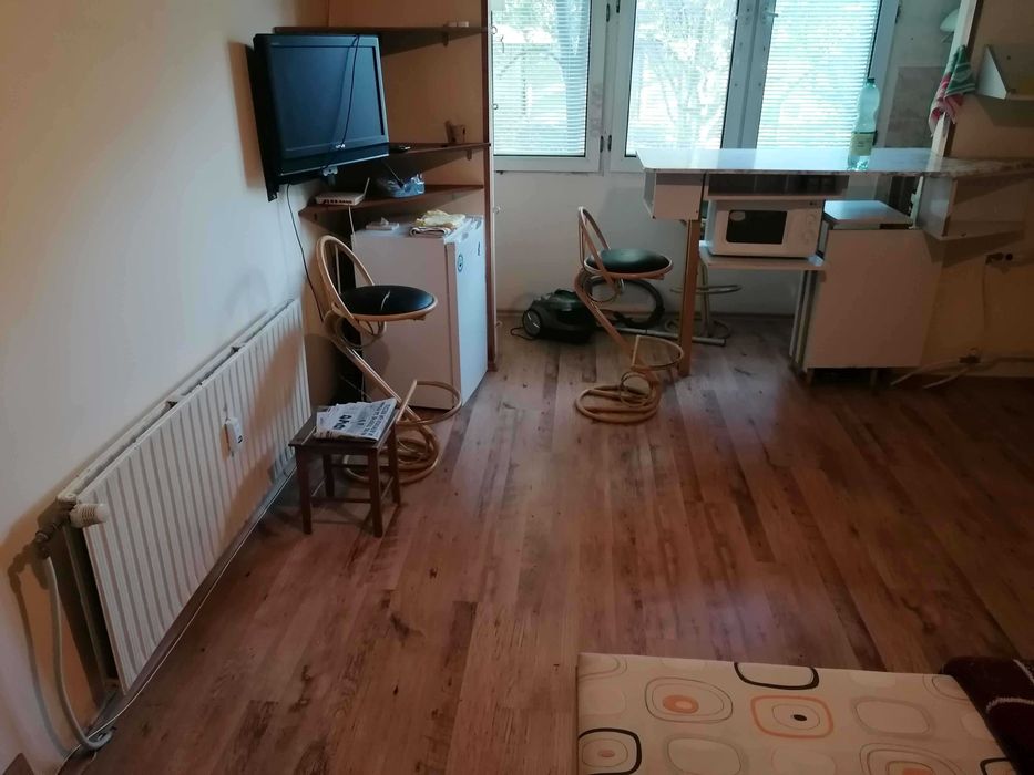 Гарсониера Дъбника бл 20