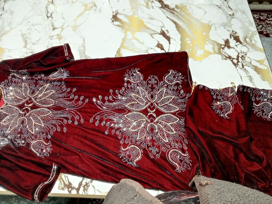 Келинлик куйлаги сотилади