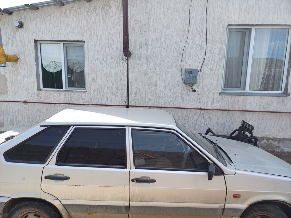 Автомобиль ваз 2114