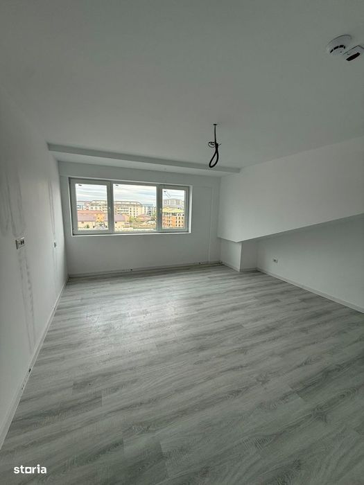 Apartament 2 camere, etaj 5 cu  lift, gata de utilizare