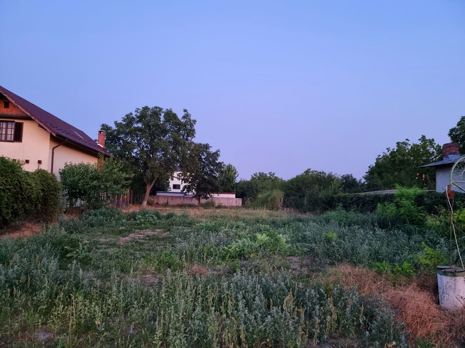 Teren între case cu toate utilitățile Corbeanca