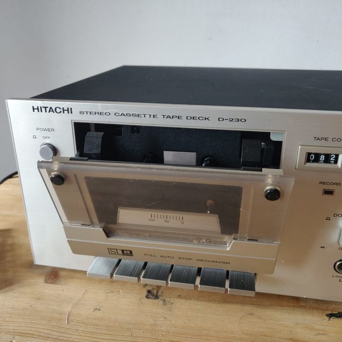 Deck/casetofon /Hitachi D-230