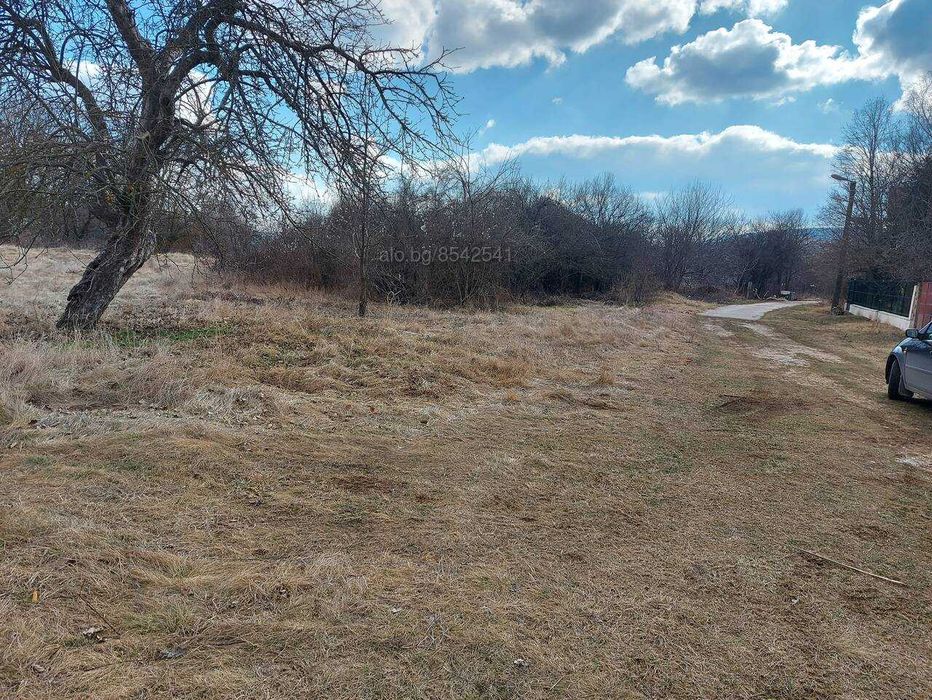 Продава се Парцел в Радомир - 1082 кв.м за 31 €/кв.м - Снимка #3