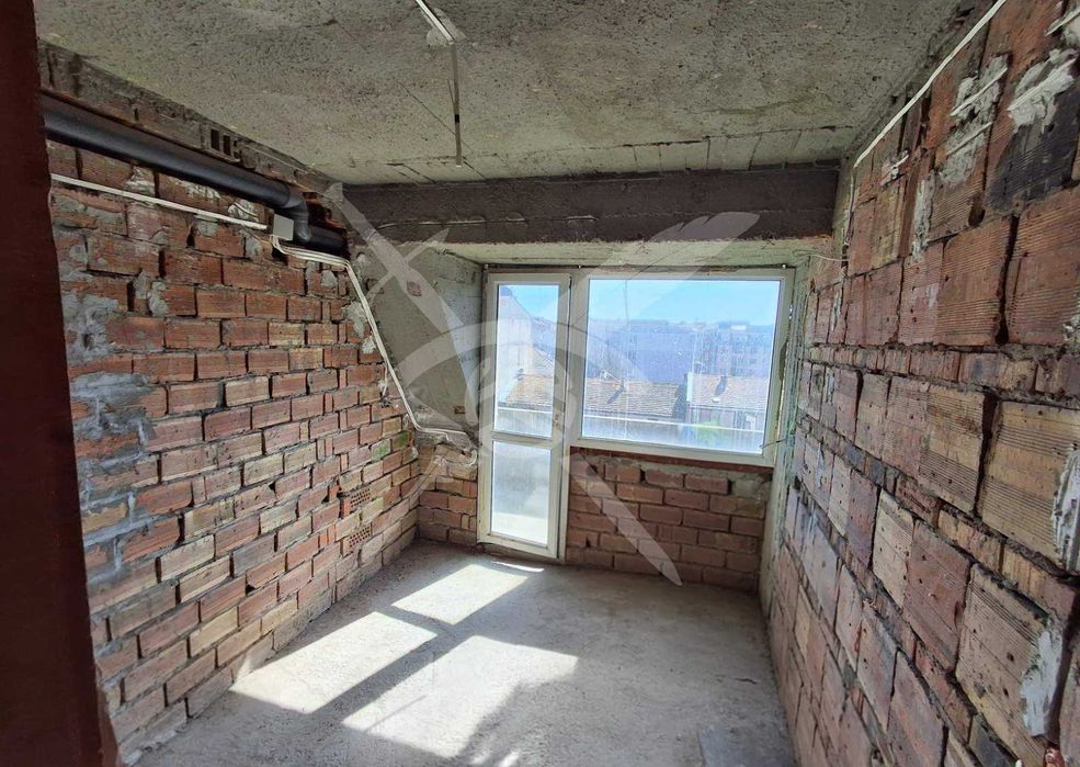 Продава се Двустаен апартамент в Бургас, Възраждане - 47 кв.м за 1194 €/кв.м - Снимка #2