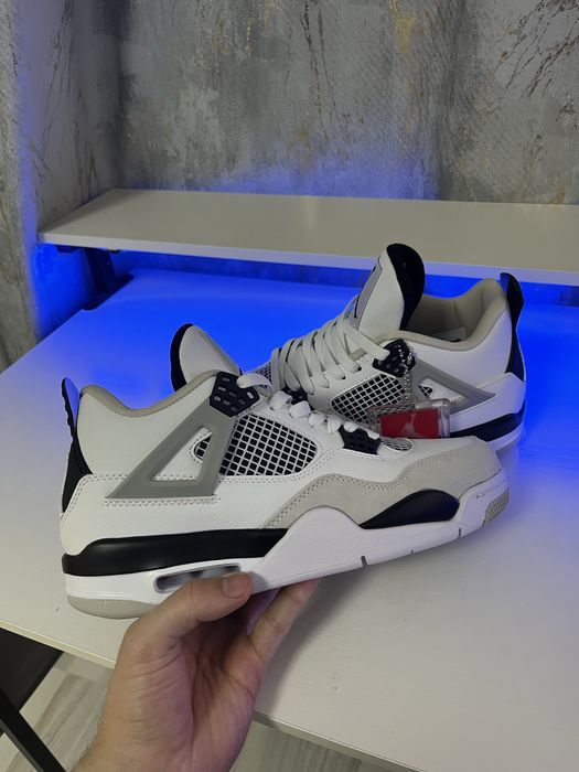 Nike Air Jordan 4-Military Black-VERIFICARE COLET