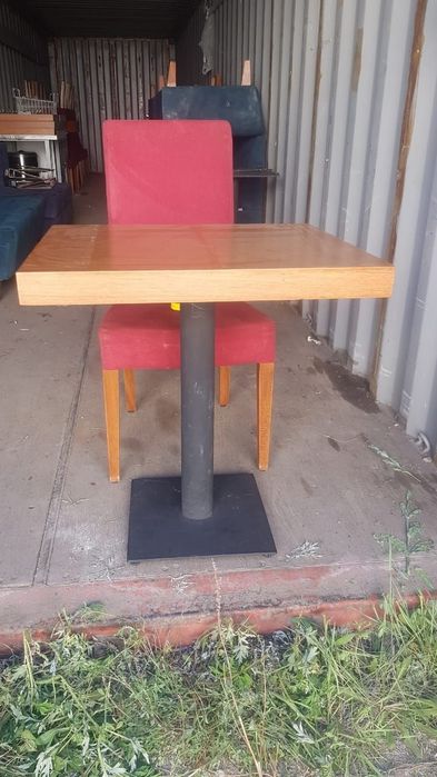 Продам диван, стол ,стулья