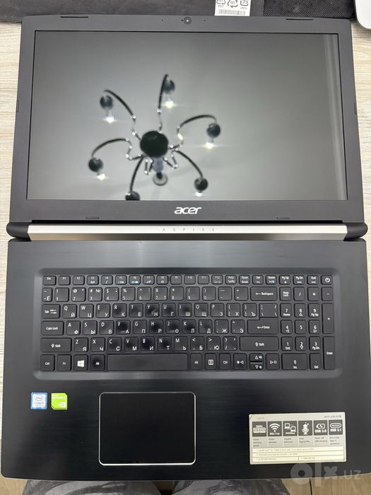 Acer Aspire5 A517-51G-513E