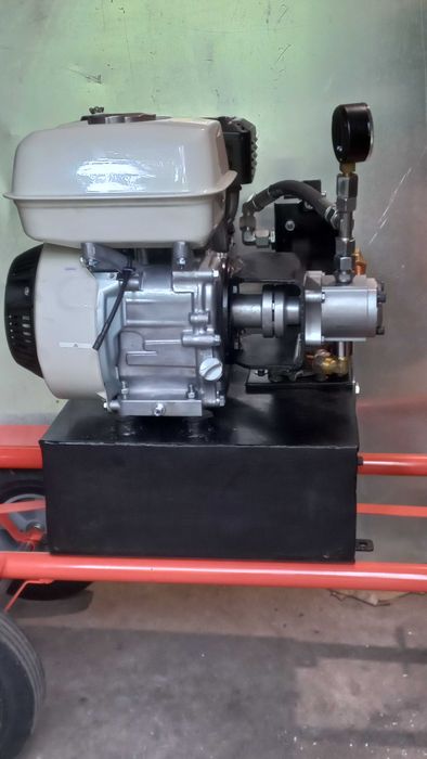 Хидравлична станция с бензинов двигател