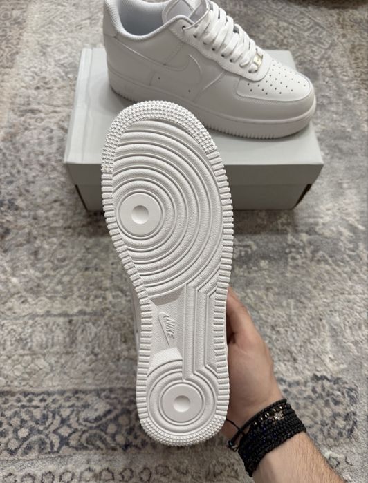 Vand adidasi nike airforce 1 (cei mai ieftini din romania)