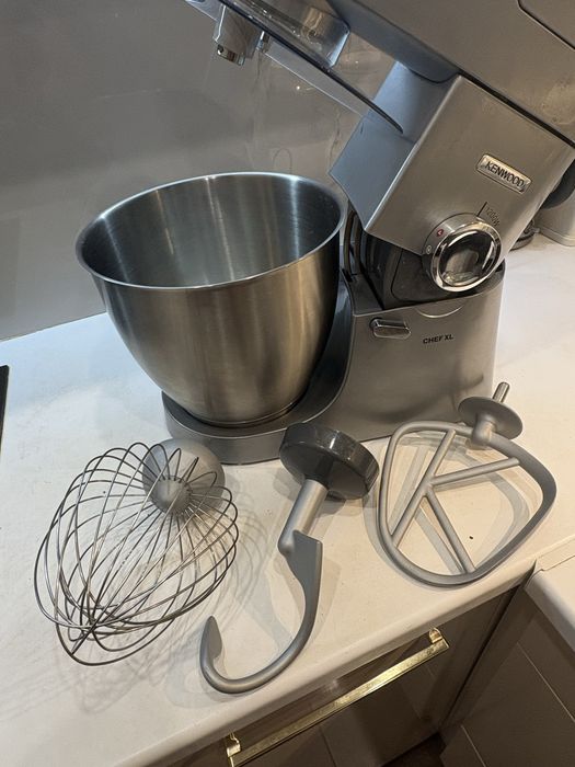 Миксер Kenwood Chef XL