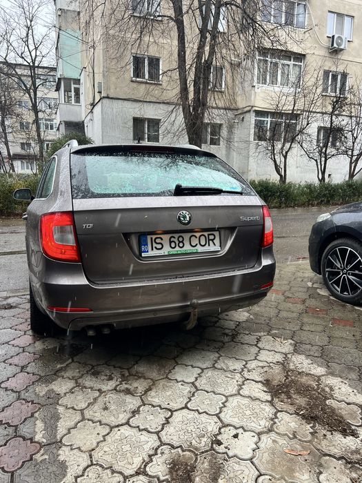 Skoda superb 2 motor 1.9 diesel anul 2010