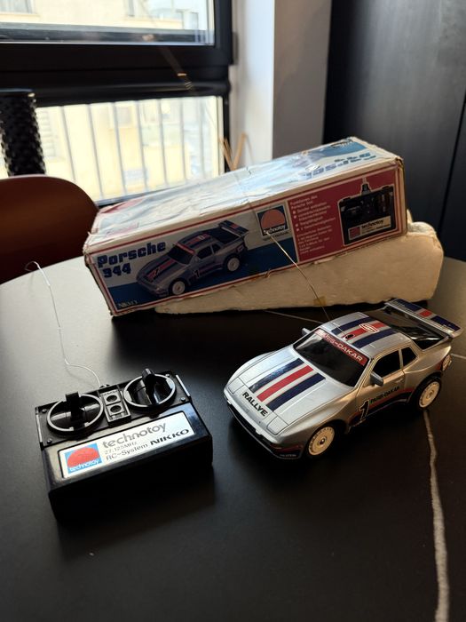 Кола с дистанционно Porsche 944 Nikko
