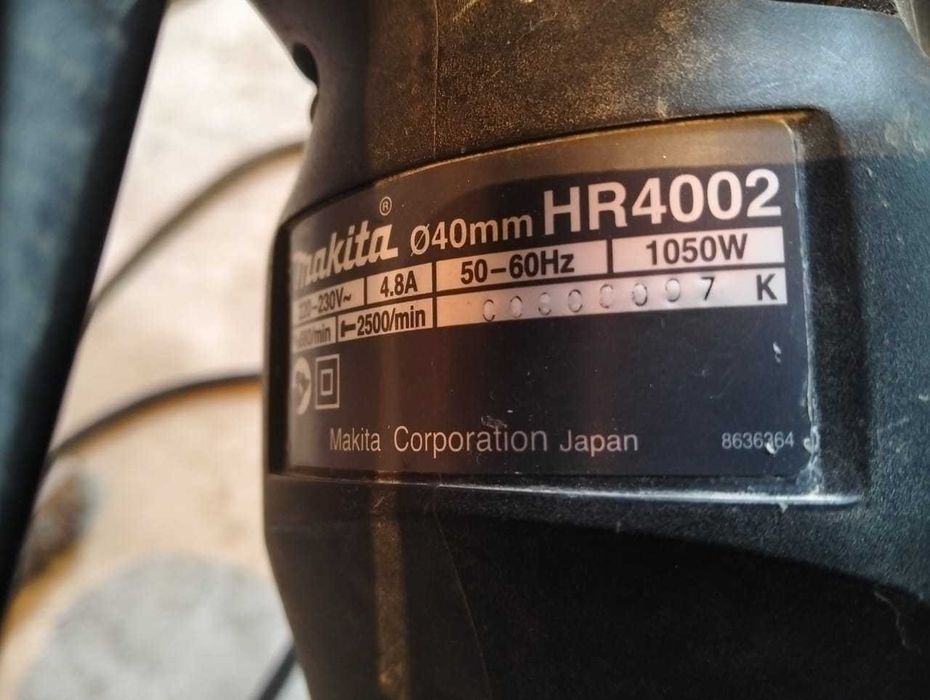 продам перфоратор Makita