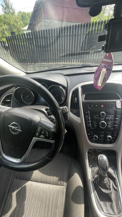 vand/schimb opel asta j