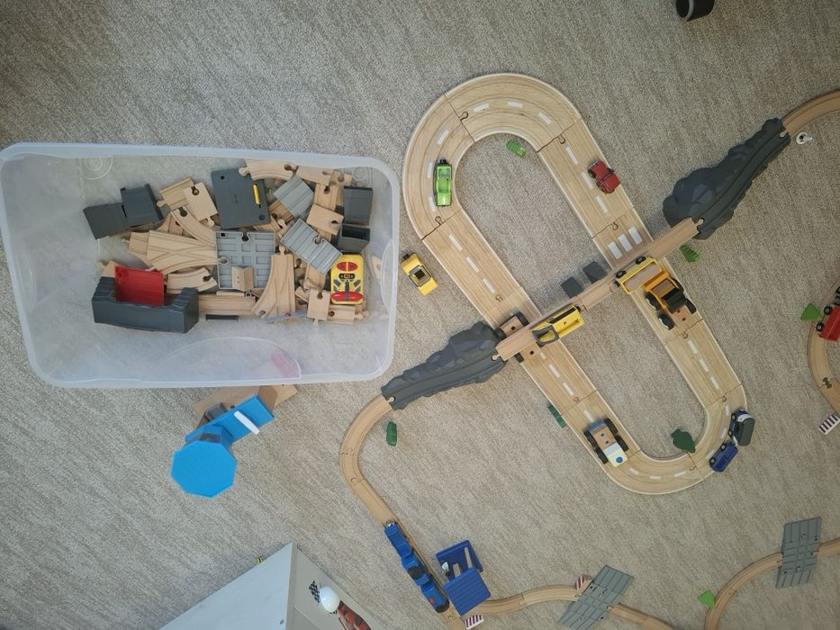 Sine de tren din lemn