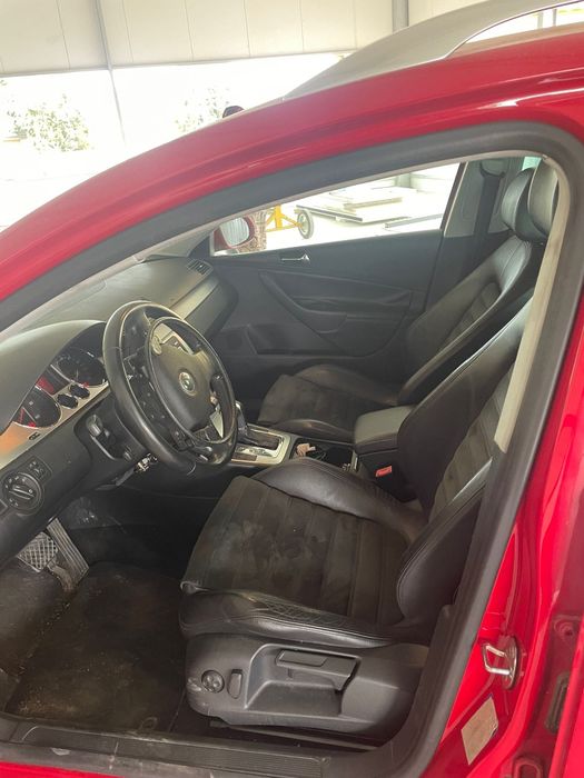 VW Passat cu comenzi pe volan pentru persoane cu handicap, locomotorii