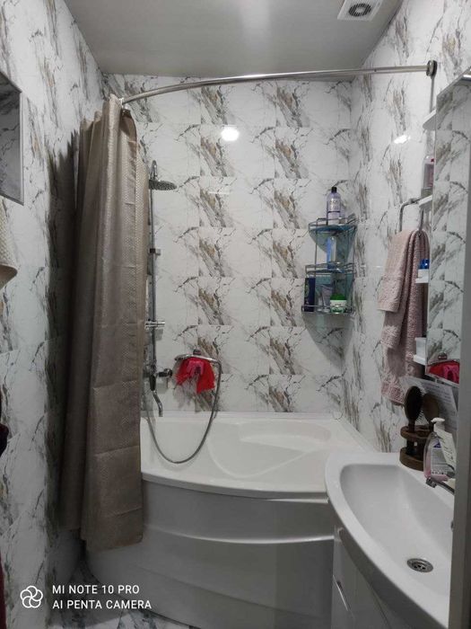 Xovli sotiladi 3 sotix maydonda shinam Xovli