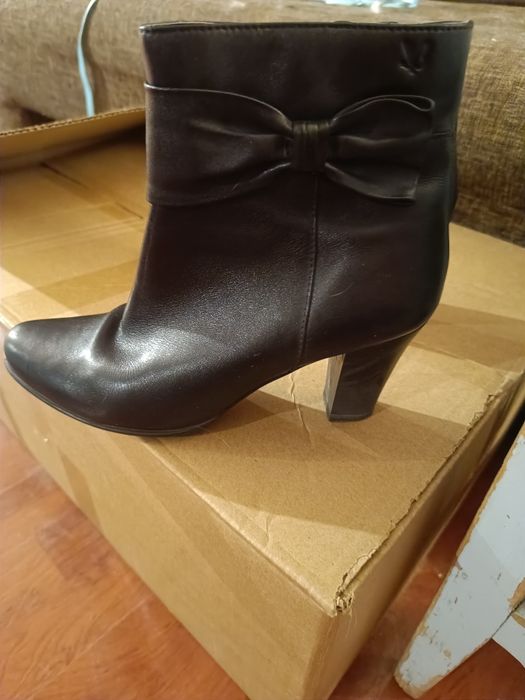 Продам демисезонные полусапожки