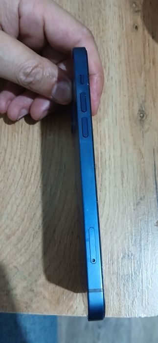 IPHONE 12 б/у в хорошем состоянии