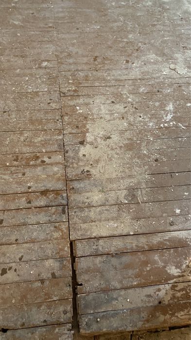 Пол отдам даром