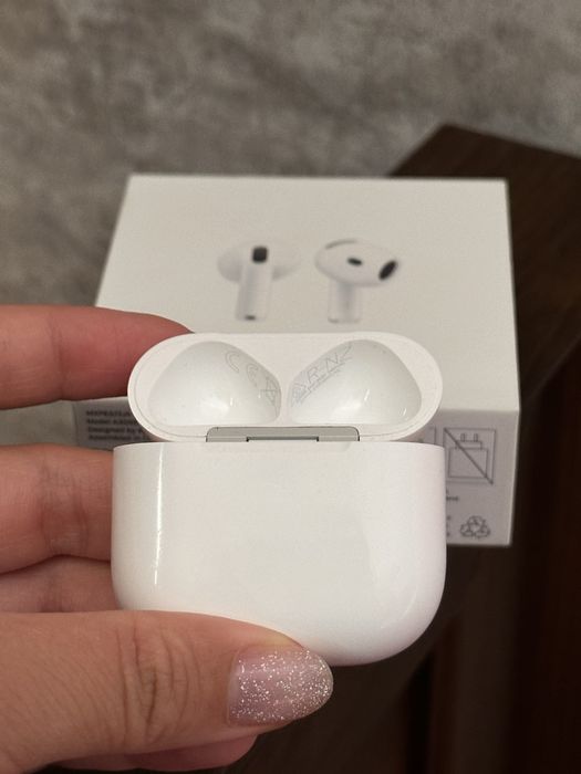 Кейс от airpods 4 без шумоподавления
