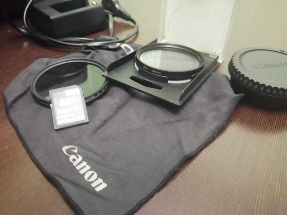 Комплект CANON EOS 4000D + чанта + статив + SD карта + 2 ND филтъра