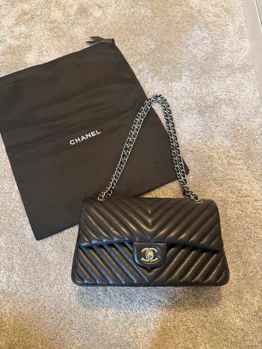 Чанта Chanel / Обувки Loro Piana