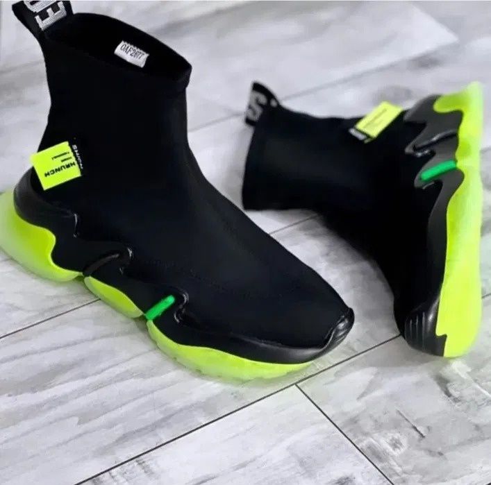 Кроссовки весна осень 36 размер