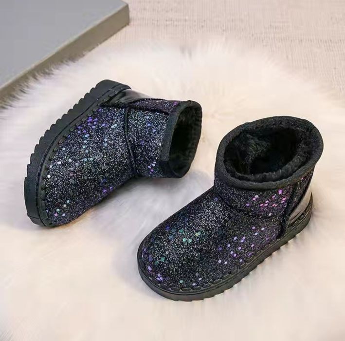 Уги на девочку (обувь)