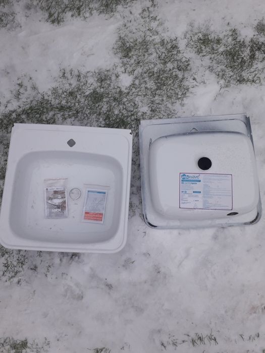 Умывальник для ванной.