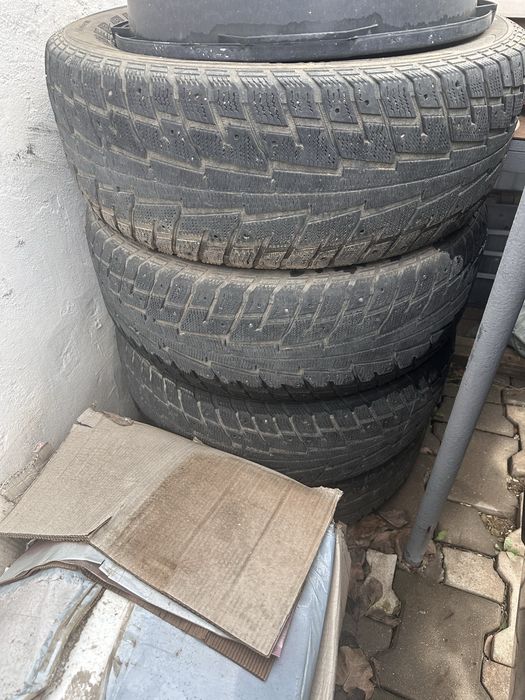 Продам шины 265/60/18