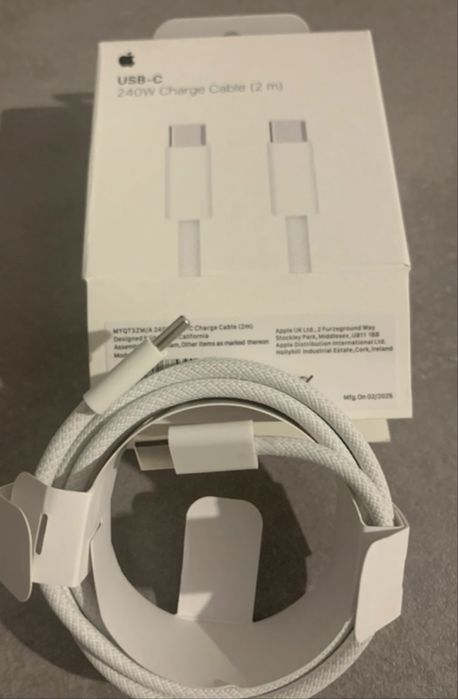 Încărcător iphone 40W sau auto 20W. Dacă ai cablul merge și la Samsung