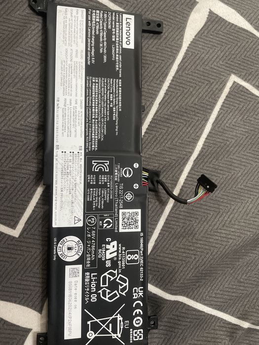 Vand piese de laptop: 2 placii de baza, Ram 8/2GB hard disk 320GB+baterie gratuita
