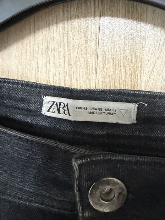 Blugi Zara rupti