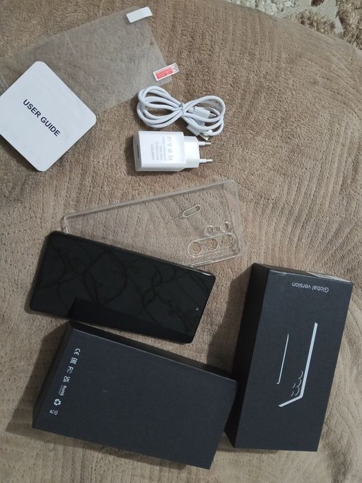 S25 Ultra Ростест (EAC) 16/1 ТБ, черный матовый(блок питания, шнур )