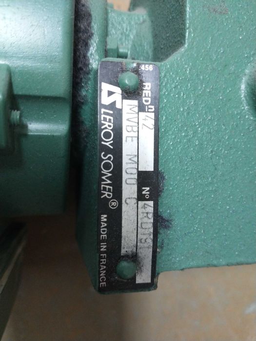 Редуктори с мотори