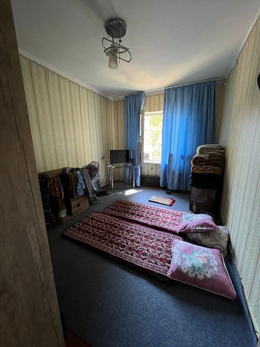 Продается квартира! Город Чирчик, 9-микрорайон.