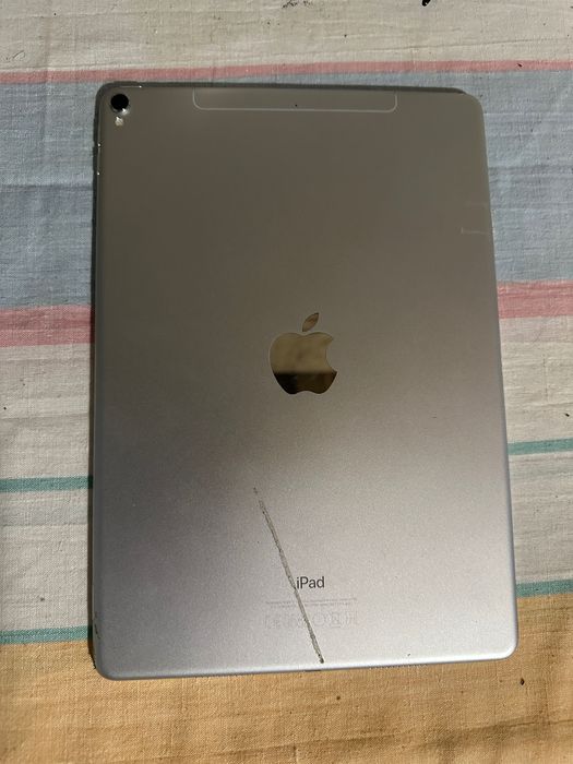 Ipad pro 10.5 inchi defect.