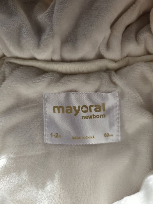 Бебешко якенце Mayoral
