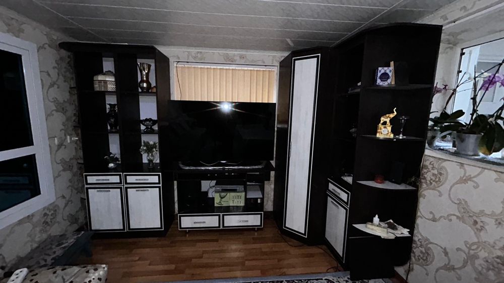 Продам стенку для гостиной