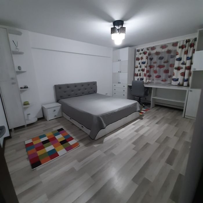 Ofer spre inchiriere apartament 3 camere!