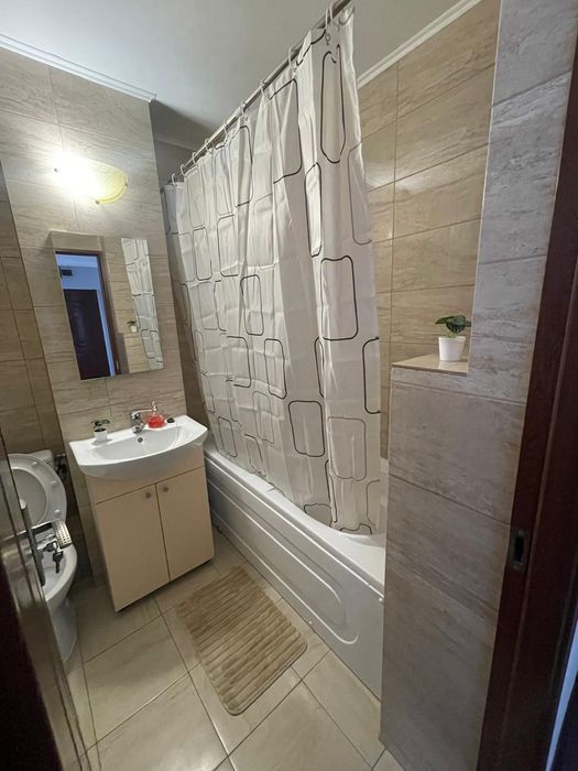Ofer apartament in chirie