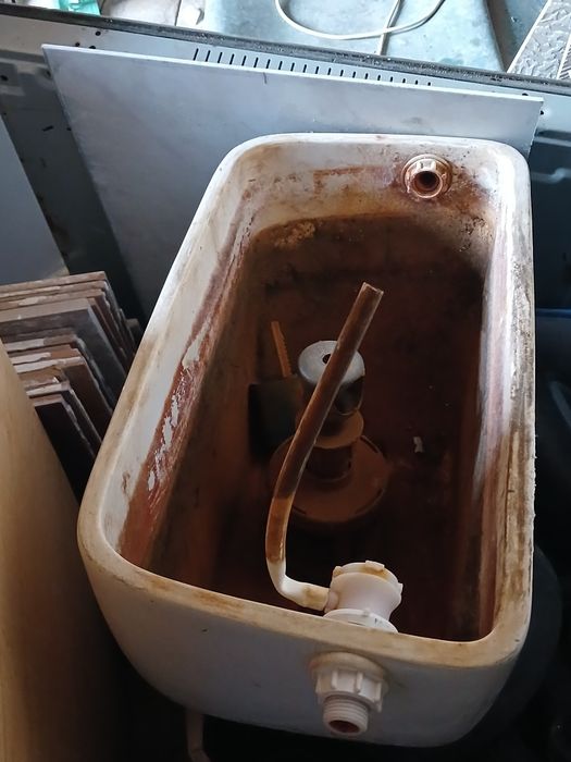 4 бочка от унитаза