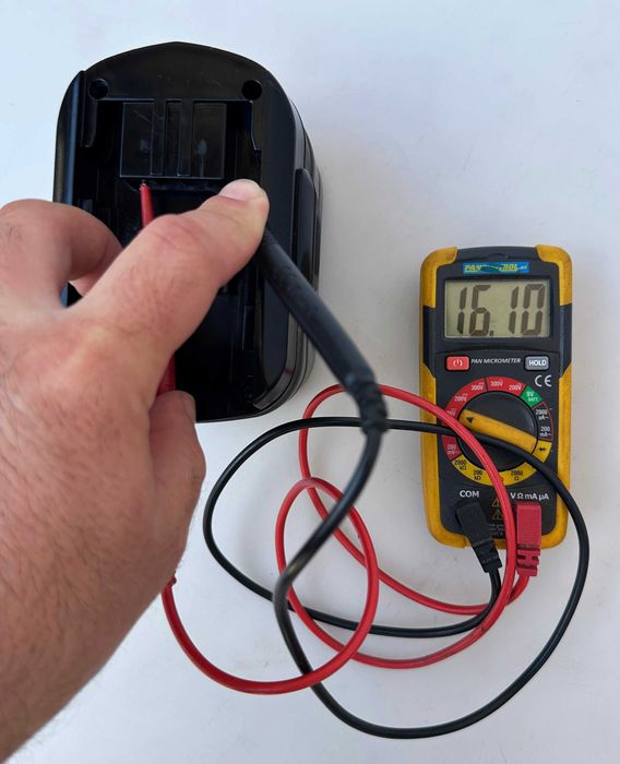 Virax 251844 Зарядно и Virax 253244 батерия 14,4V 3.0Ah