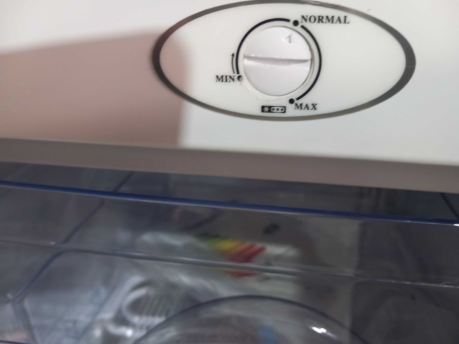 SUPER OFERTA Congelator cu sertare  64 Litri