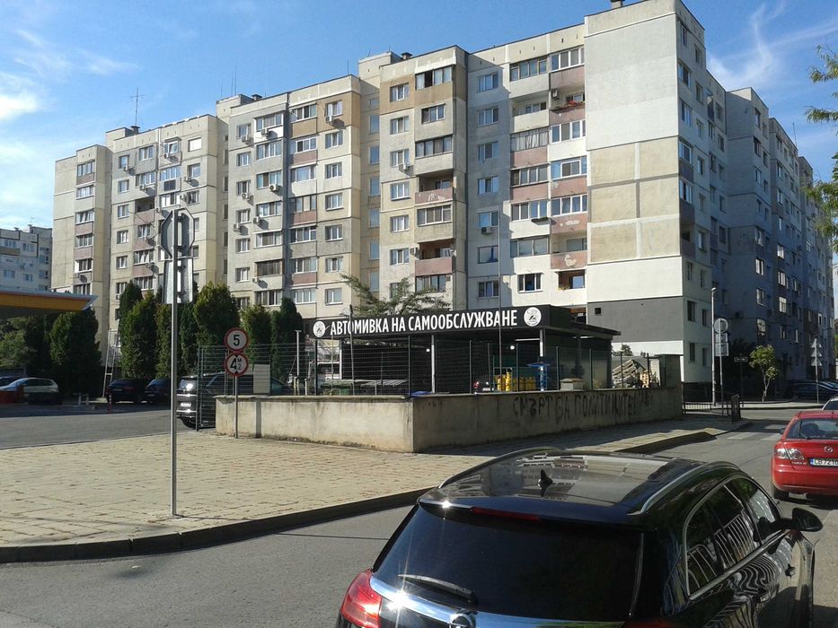 апартамент3 стаен за продажба ломско шосе до 2 спирки метро