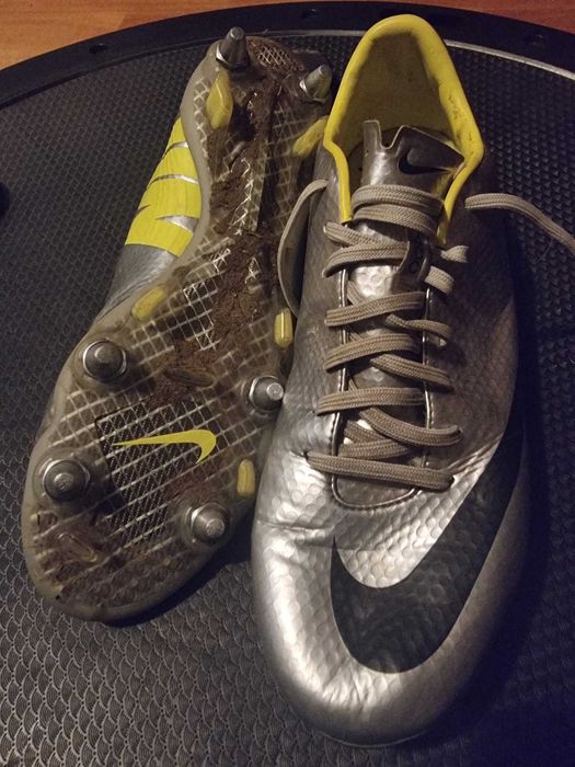Nike mercurial N39 Сиво и Жълто Бутонки