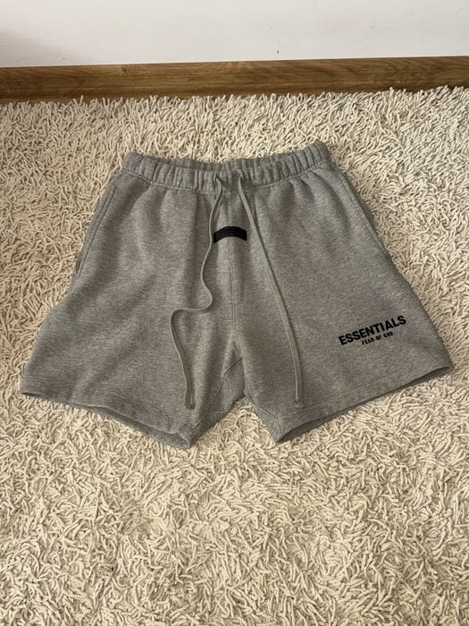 Pantaloni scurti essentials marime xs