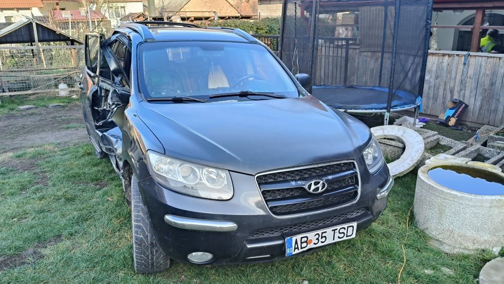 Hyundai Santana Fe